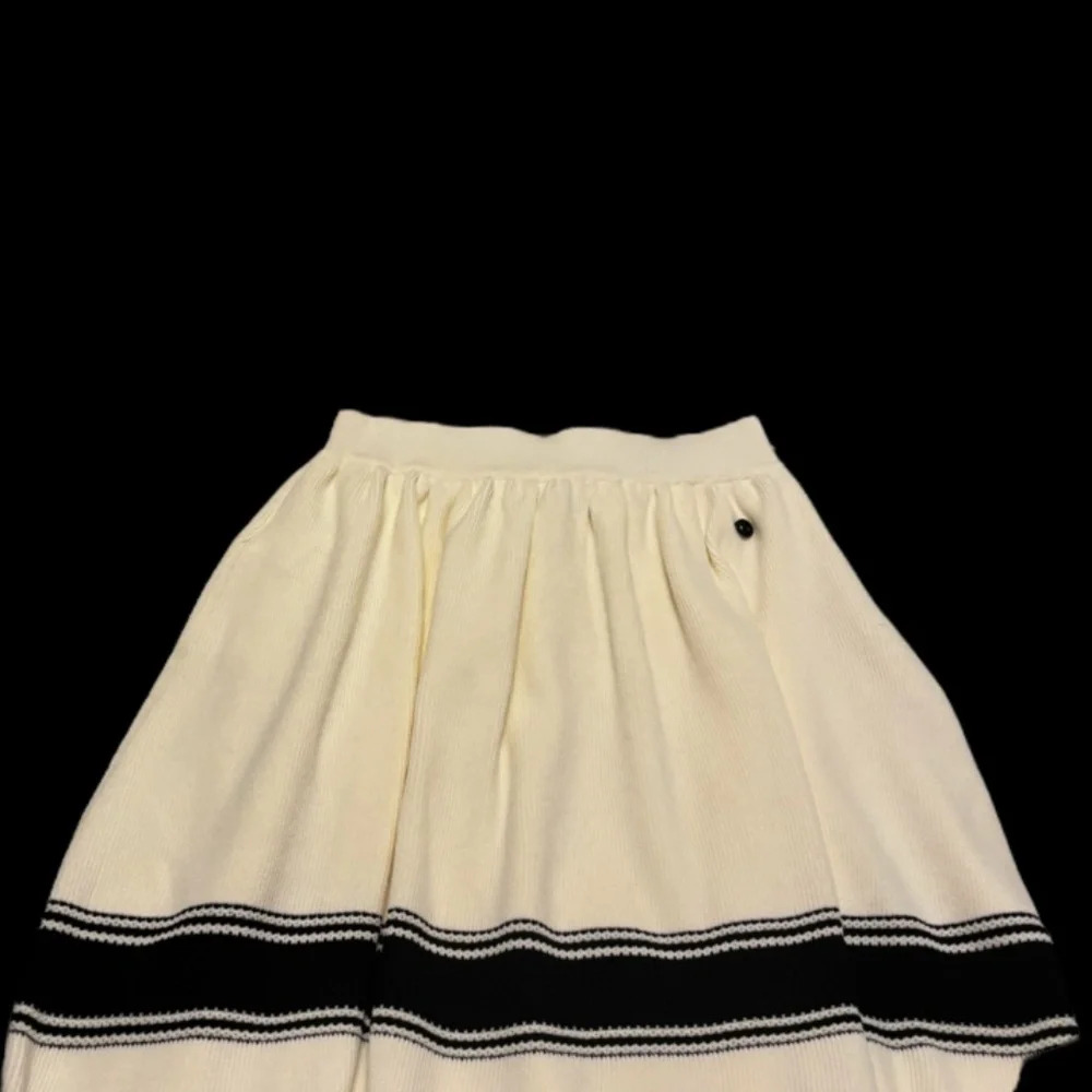 Chanel  mini skirt